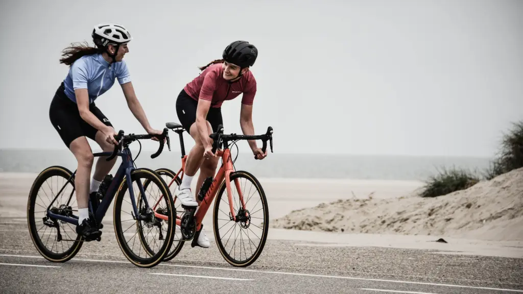 Beneficios del ciclismo, Foto de Coen van de Broek en Unsplash