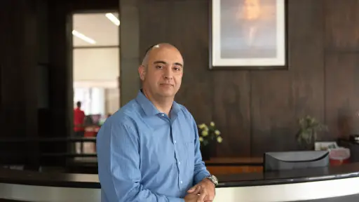 Luis Riquelme Olivares ,UNAB