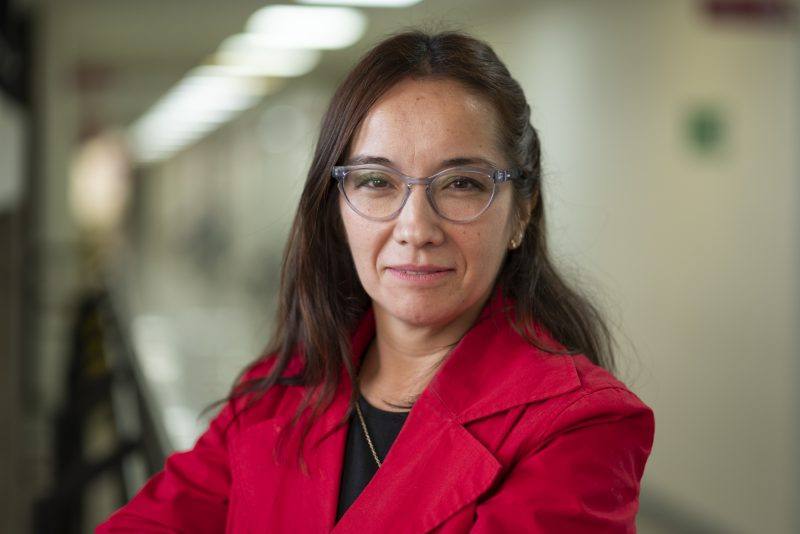 Ximena Egas, matrona y académica de la carrera de Obstetricia en la Universidad Andrés Bello (UNAB)