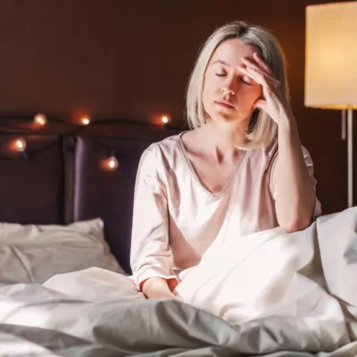 ¿Estrés o menopausia? Las señales silenciosas que muchas mujeres no reconocen + ,Prensa